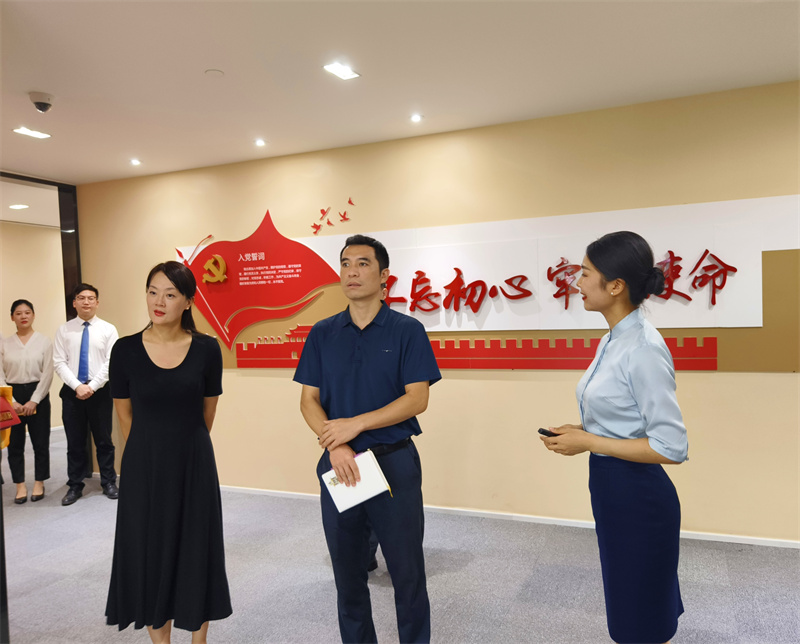 35e3aec7-b5fb-40c1-aafb-f0ec05d07bbc 35e3aec7-b5fb-40c1-aafb-f0ec05d07bbc